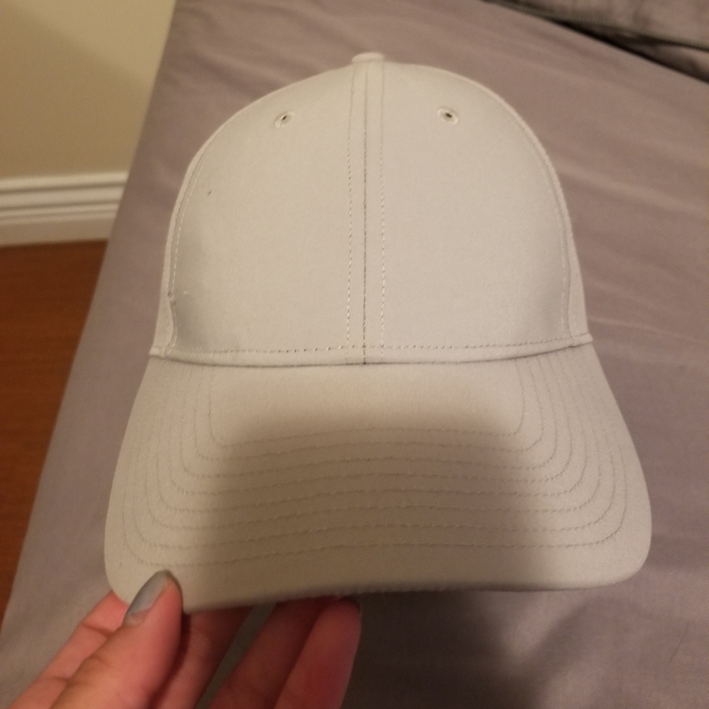 golden tna hat
